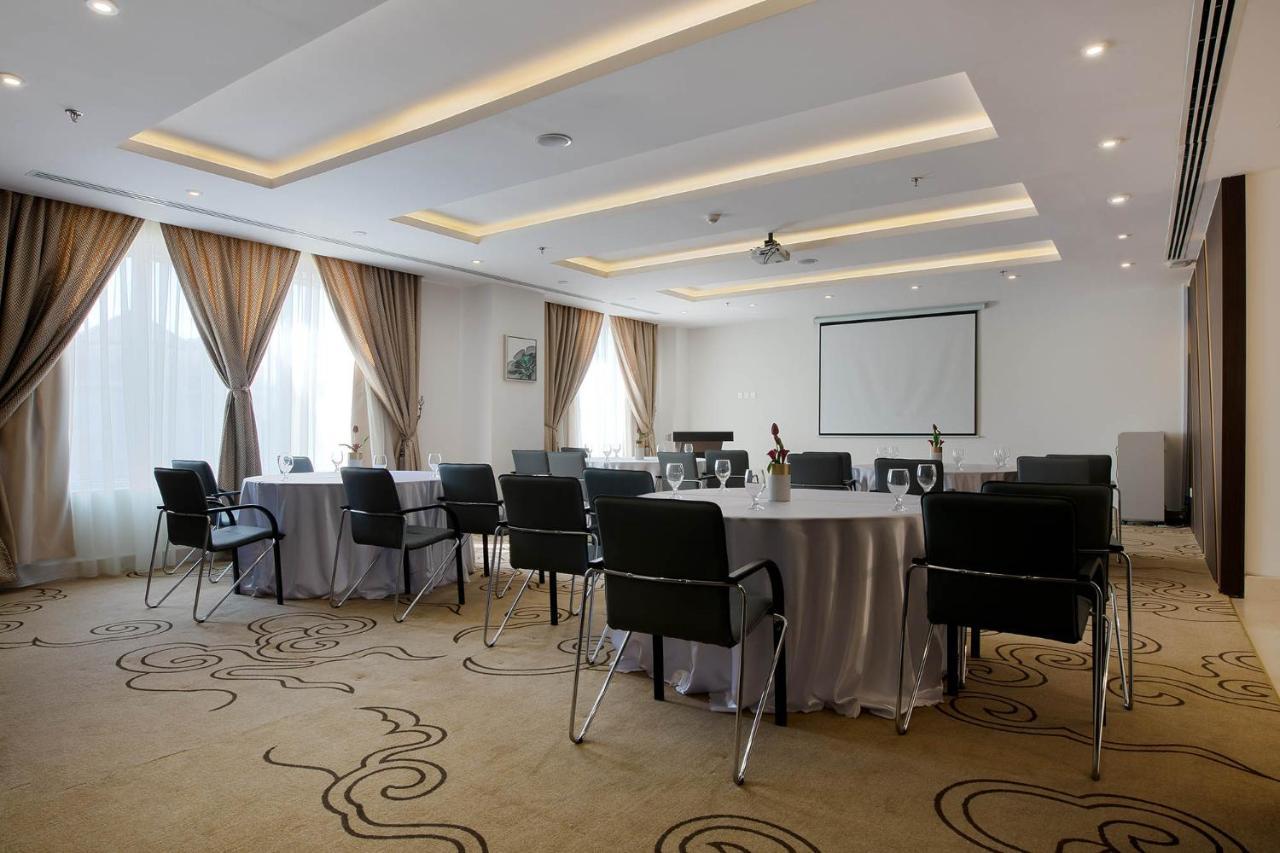 The Proud Hotel Al-Chubar Zewnętrze zdjęcie