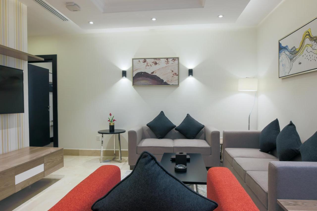 The Proud Hotel Al-Chubar Zewnętrze zdjęcie